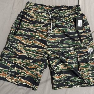Darc Sport Small Wolf Head Utility Shorts